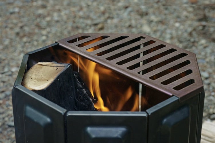 UM 8-Panel Fire Pit